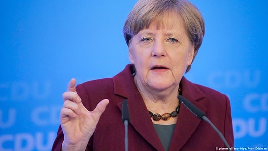 Merkel'den Suça Karışan Göçmenlere Sınır Dışı Hamlesi