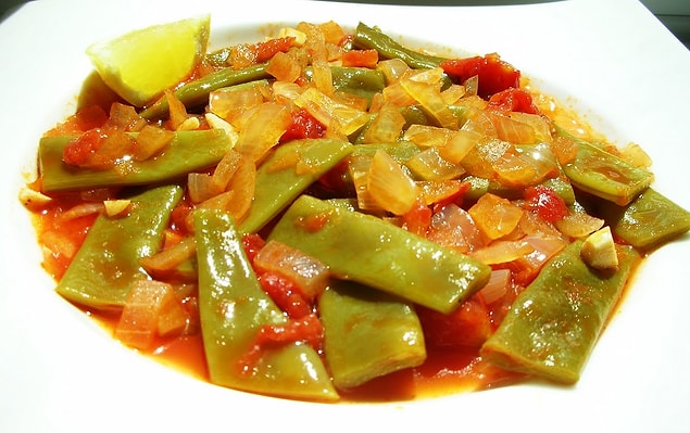 4. Bulgur pilavının en güzel yancısı taze fasulye.