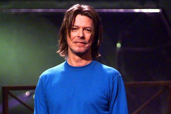 BONUS: David Bowie sizin yaşınızda ne yapıyordu?