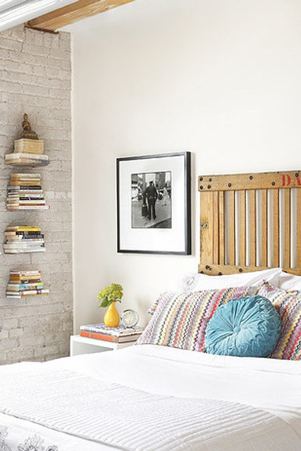 10. Расположите максимальное количество вещей на стенах.