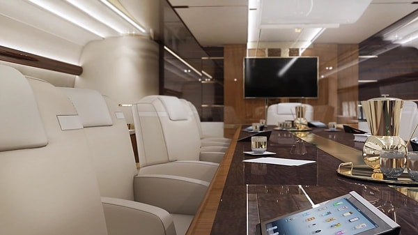 Стоимость у лайнера ошеломительная! 367 млн. долларов без причудливых предметов интерьера!