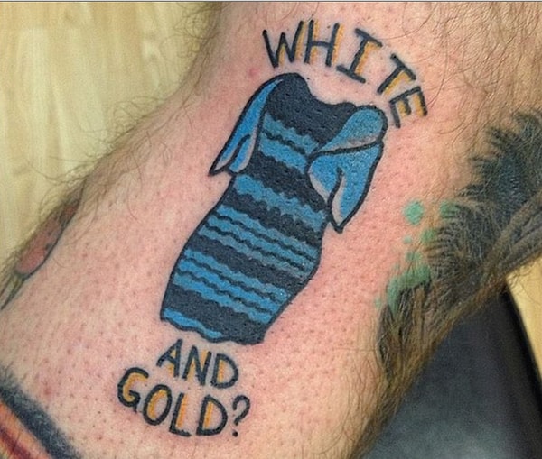 7. Памятник самому известному в мире платью, вот только тату-художник оказался дальтоником: