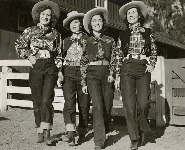 1930 -1940 Müjde kadınlara kot geldi