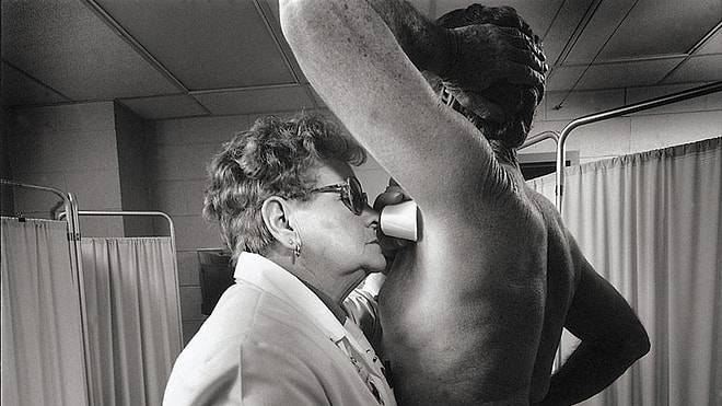 11 самых странных профессий на свете