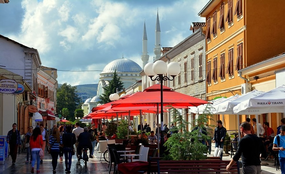 'Cep Telefonu Ülkesi' Karadağ: 625 Bin Nüfus, 1 Milyon 37 Bin Cep Telefonu Hattı