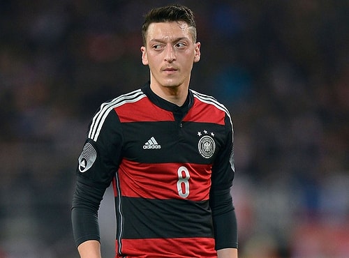 Mesut Özil Almanya'nın En İyi Milli Oyuncusu Seçildi