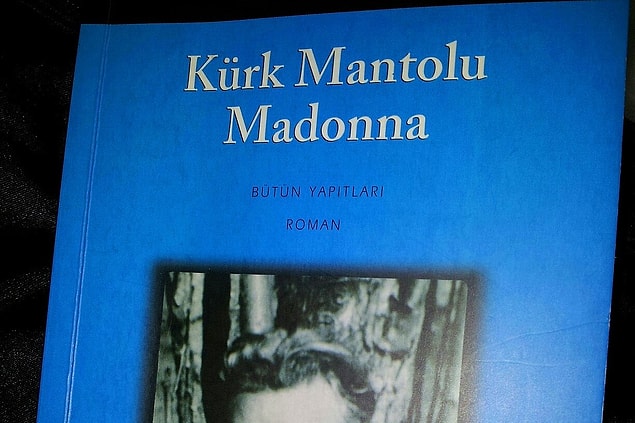 1. Kitap Kurtlarına Özel Devasa Test! Bu Kitaplar Hangi Yazarlara Ait?
