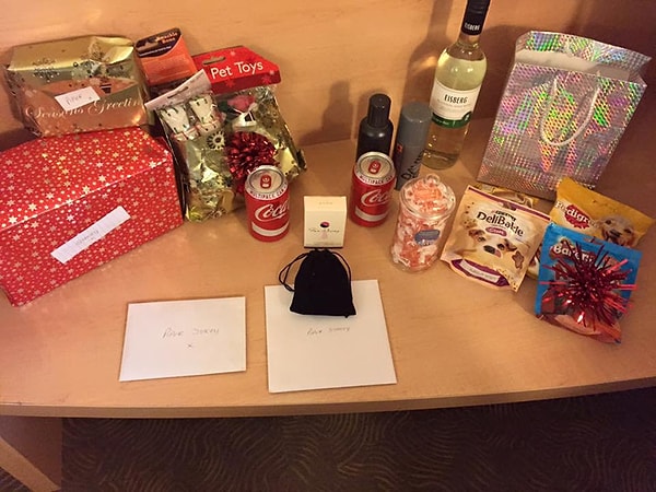 Louise собрала 640 фунтов.