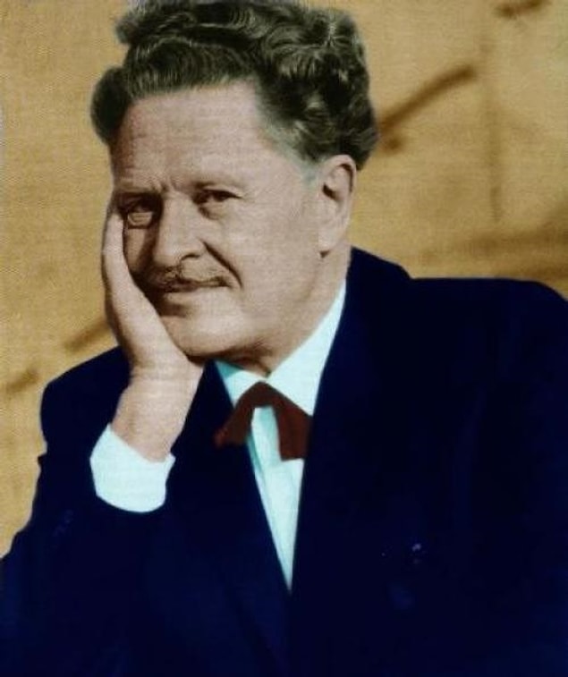 Ve bu küçük bebek, büyüyüp Nazım Hikmet adıyla Türk edebiyat tarihine geçecektir...