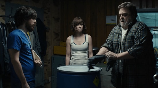 Yapımcılığını J.J Abrams'ın Üstlendiği "10 Cloverfield Lane" Filminin Fragmanı Yayınlandı