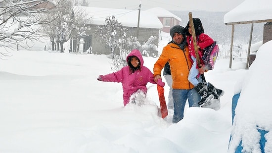 Davutoğlu'ndan O Öğretmene Tebrik