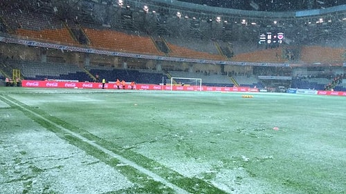 Beşiktaş - Mersin İdmanyurdu Maçı İleri Bir Tarihe Ertelendi