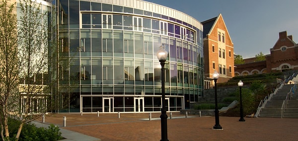 13. Georgetown Üniversitesi - McDonough School of Business