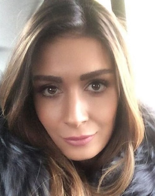 Irmak Atuk - Zeynep
