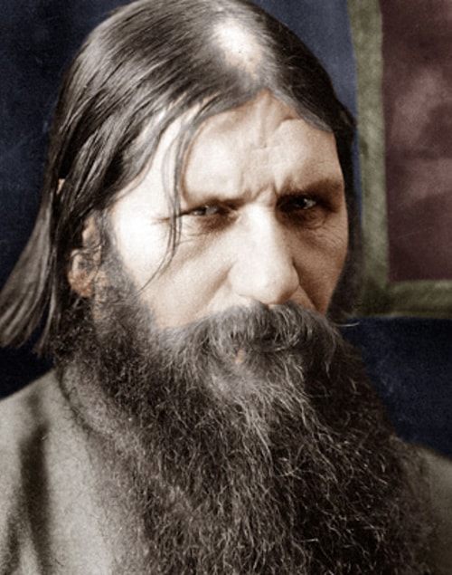Bununla birlikte Lenin ve Rasputin’in de son derece ilginç olacağını, bu tarihsel figürleri canlandırmak istediğini de söylemişti.