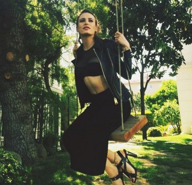 15. Serenay Sarıkaya