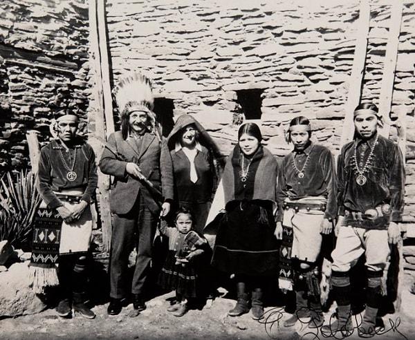 10. Albert Einstein Hopi Kızılderilileriyle, 1922.