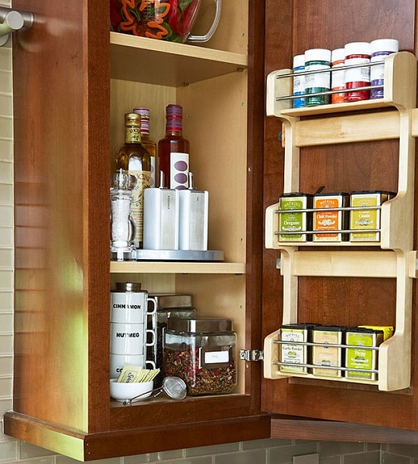 12. Используя внутреннюю сторону дверцы, помните, вес должен быть в пределах разумного!