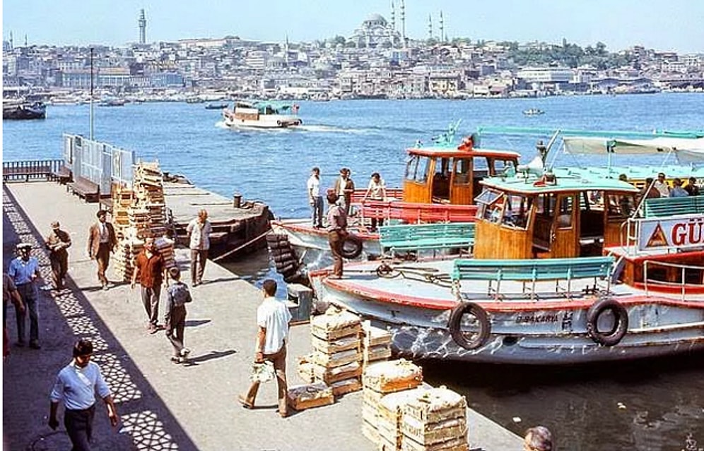 Tarihe Uzanan Renkli Bir Köprü: 30 Fotoğrafla 1970'lerin İstanbul'u