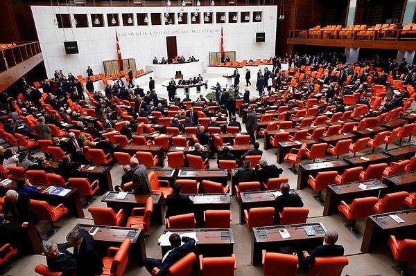 AKP'nin teklifinin kabul edilebilmesi için anayasa değişikliği gerekiyor