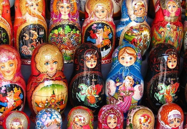 19. Количество женского населения в России превышает мужское на 9 миллионов человек.