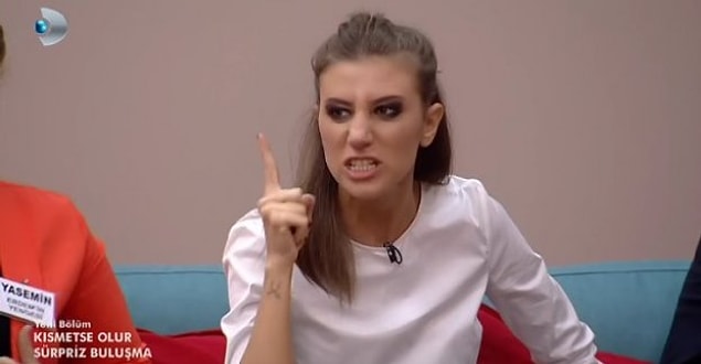 14. Bakalım daha ne kadar sinir hücrelerimizi öldüreceksin Melis!