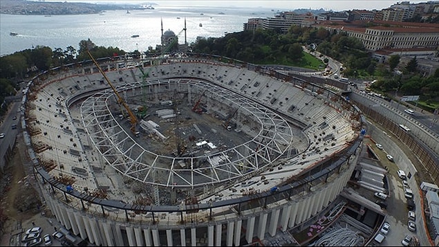 5 Metre Geri Çekildi