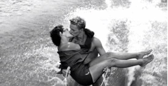 17 романтических ретро-поцелуев