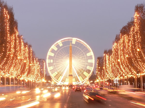 5. Şanzelize Caddesi (Champs Elysees)