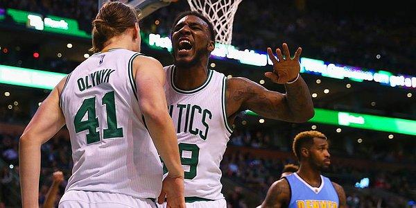 Celtics'in galibiyet serisi 4 maça çıktı