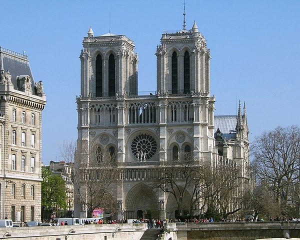 3. Notre Dame Katedrali