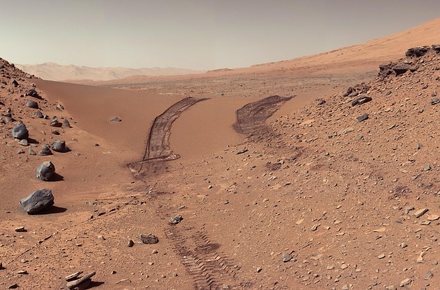 11. Mars yüzeyi