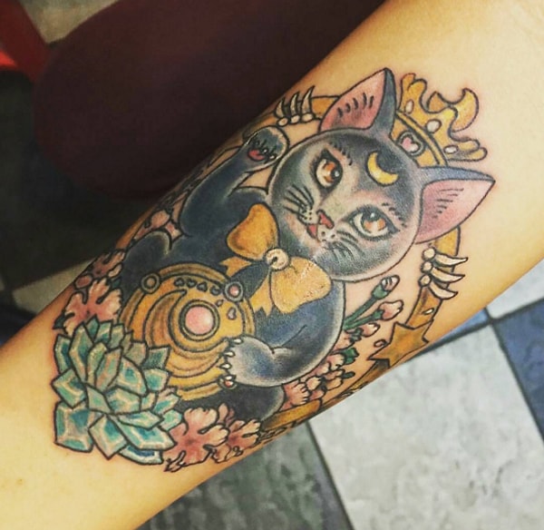 Луна в виде Богини.