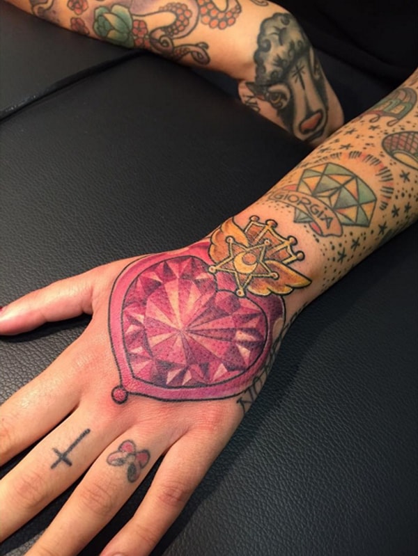 Медальон Сэйлор Мун.