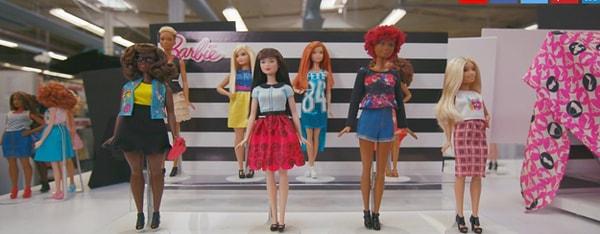 Artık Barbie de tıpkı bizler gibi uzun, kısa ya da balık etli oldu!