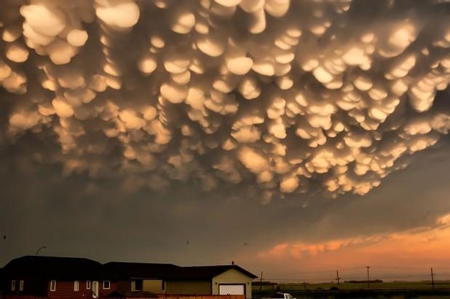 6. Mammatus