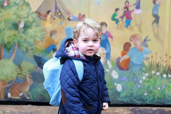 26. Ve Prens George'un okula gittiği ilk gün. (Ocak 2016)