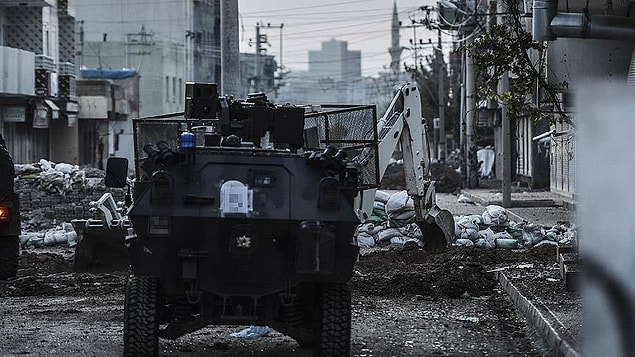 1. Cizre ve Sur'da Çatışma: 2 Asker Şehit