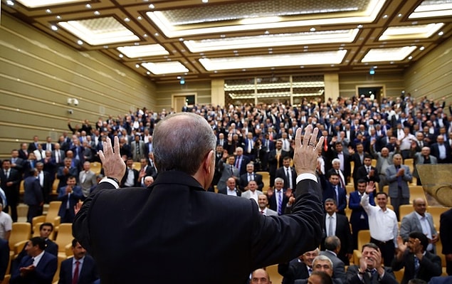 Toplantılı ve toplantısız aylar