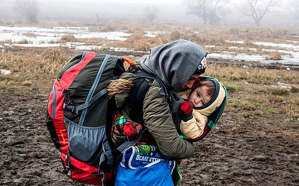 '26 bin çocuk Avrupa ülkelerine yanlarında anne ya da babaları olmadan geldi'