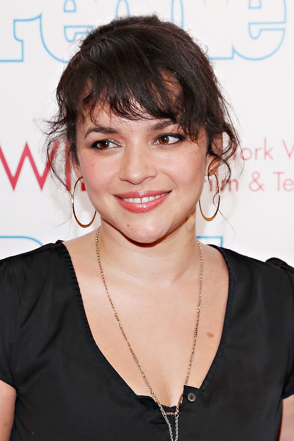 17. Norah Jones = Geetali Norah Jones Shankar (Нора Джонс)