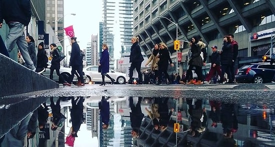 Параллельные миры в отражении мостовой