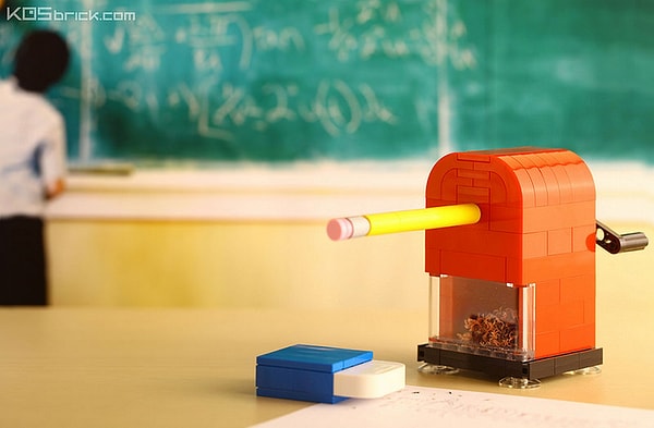 8. Собрать школьный рюкзак детям в школу...