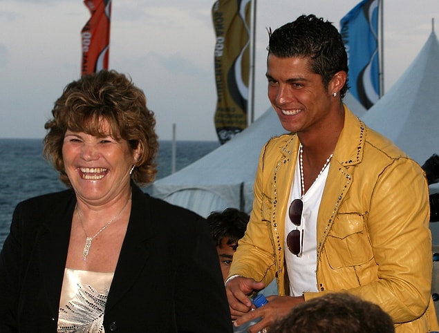 Ancak bir sorun vardı; Ronaldo'nun annesi!