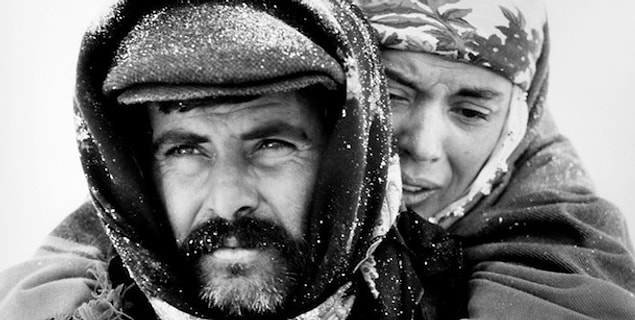 14. Gelelim yurtdışında göğsümüzü kabartan sinemacılarımıza; hangi yönetmenimiz Cannes Film Festivali'nde ödül almamıştır?