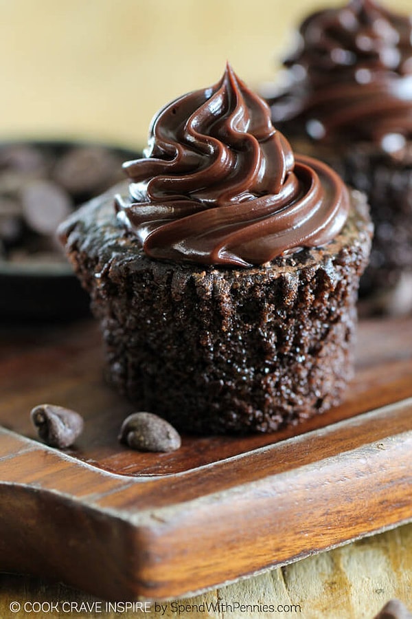 5. Шоколадный крем с кексами