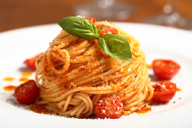 2. Pasta Con Pomodoro E Basilico
