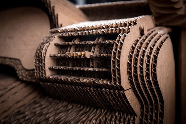 15. Данное произведение искусства было официально представлено Lexus 8 октября 2015 года на Grand Designs Live в Бирмингеме, Великобритания.