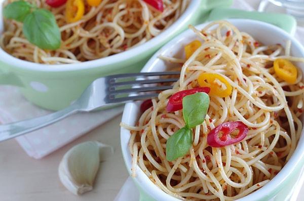 4. Spaghetti Aglio, Olio e Peperoncino