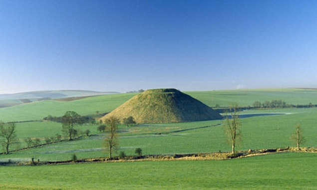 1. Silbury Tepesi